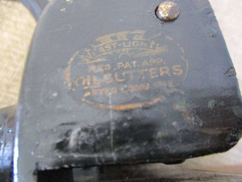 Old Vintage Heavy Duty Two Hole Cast Iron Paper Punch