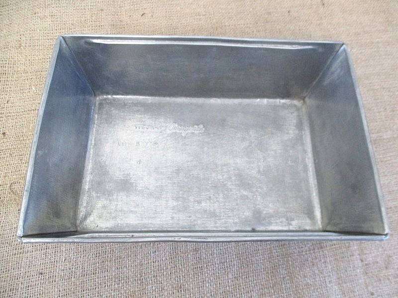 Two Very Lovely Vintage Krost Ovenpride Baking Pans