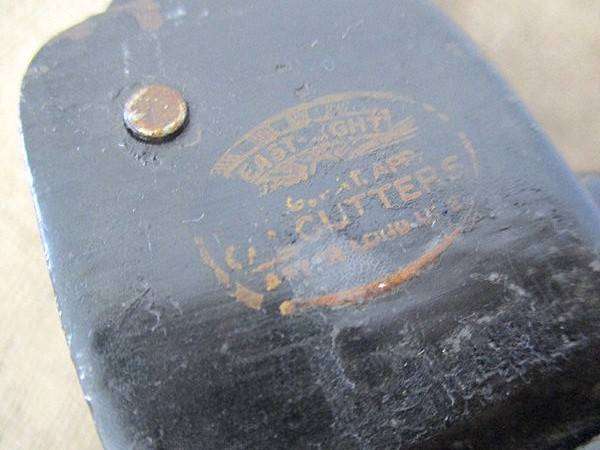 Old Vintage Heavy Duty Two Hole Cast Iron Paper Punch