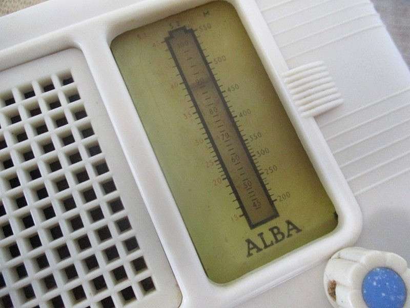 Nice Restoration Challenge........Very Rare Vintage Alba C112 Bakelite Valve Radio         1940's