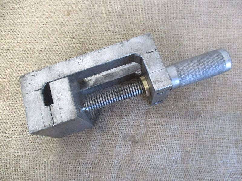 Handy And Sturdy Heavy Duty Vintage Machinist Drill Press Vise