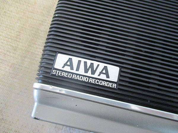 Vintage Aiwa Model TPR-930 Stereo 4 Band Portable Cassette  Radio Recorder Player