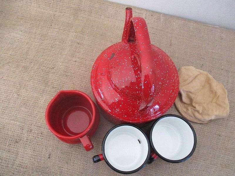 Great Stuff.....This Vintage Speckled Enamel Coffee Kettle With Coffee Bag, Milk Jar And 2x Mugs