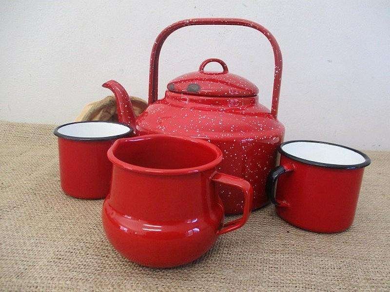 Great Stuff.....This Vintage Speckled Enamel Coffee Kettle With Coffee Bag, Milk Jar And 2x Mugs