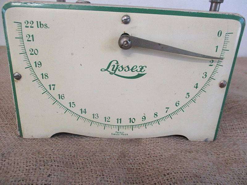 Beautiful Vintage Metal Lyssex 22lb Kitchen Scale             Swiss Made