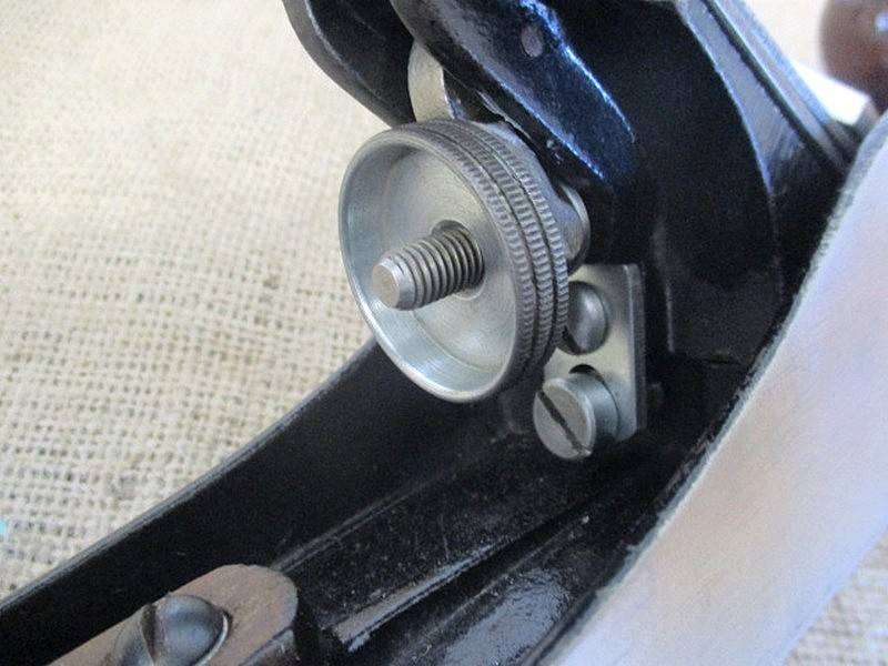 A Real True Hero.......This Excellent Neat Vintage Stanley Bailey No 5 Hand Plane       England