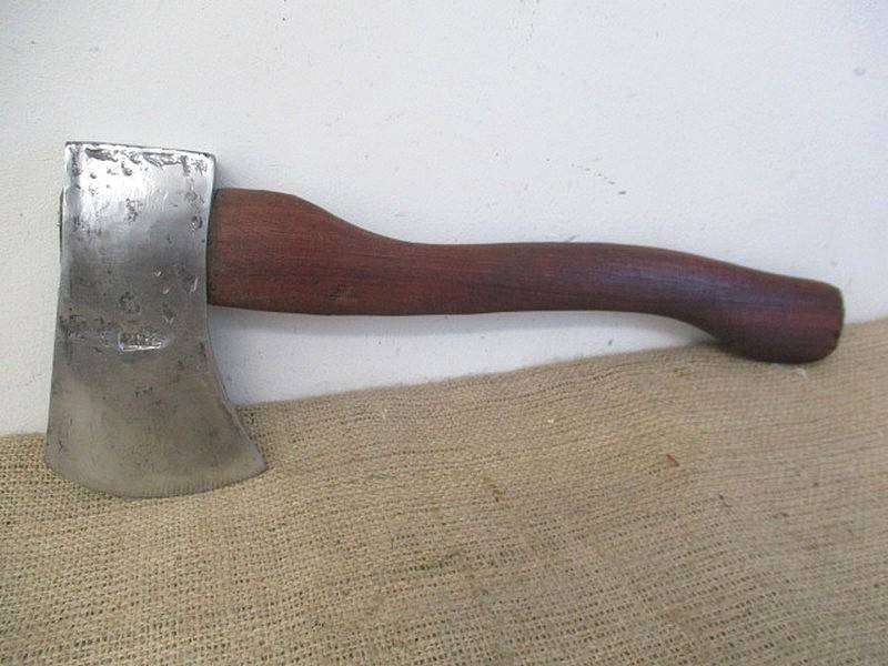 Beautiful Vintage 2lb Axe