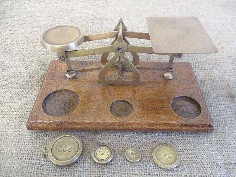 Beautiful Vintage Brass Postal Letter Scale              Made In England