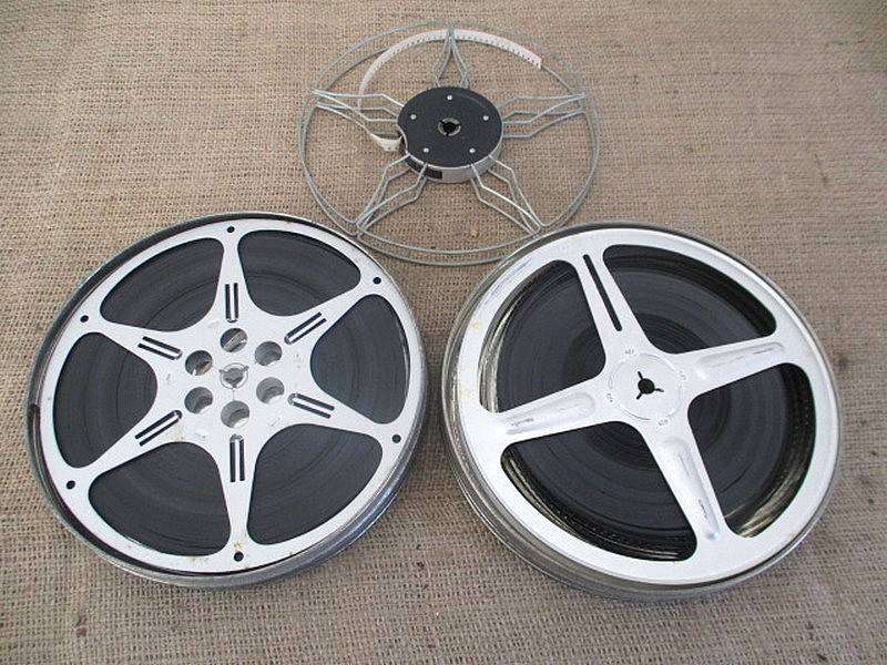 Vintage Eumig P8 Projector With Two Full Reels In Original Box                       Austria