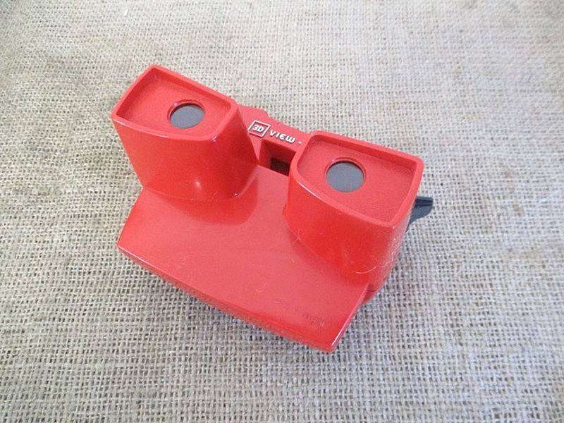 Nice Real Vintage  3-D View Master With Five Reels     Made In Belgium