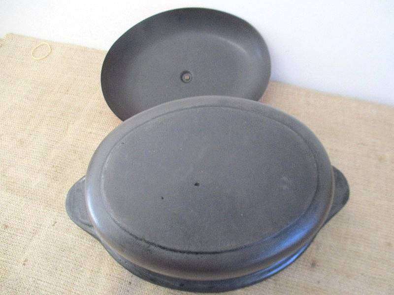 Very Neat Large Vintage Cookwell Oval Cast Iron Casserole