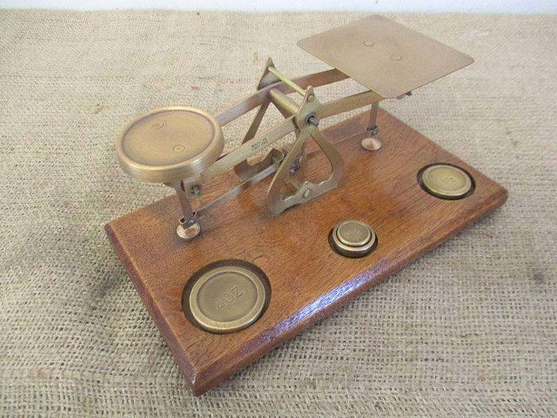 Beautiful Vintage Brass Postal Letter Scale              Made In England