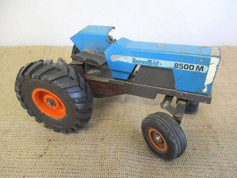 For Repair Or Spares....Highly Collectable Vintage "Strike" Toy Equipment/Collection As Per Photos