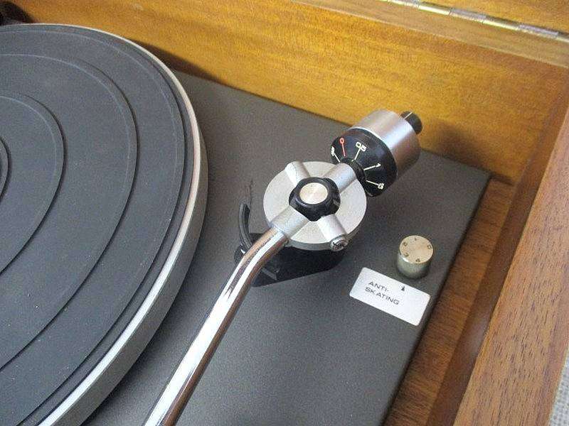 For Repairs....This Vintage Pioneer Stereo Turntable