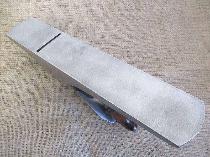 A Real True Hero.......This Excellent Neat Vintage Stanley Bailey No 5 Hand Plane       England