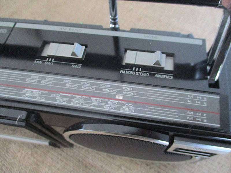 An Outstanding Vintage National FM25 Portable Stereo Radio  Cassette  Recorder     MIB        1980's