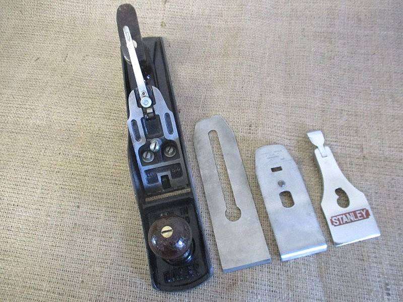 A Real True Hero.......This Excellent Neat Vintage Stanley Bailey No 5 Hand Plane       England