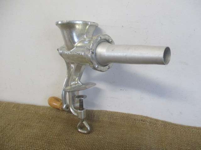 Neat And Complete Vintag Pokert No 5 Cast Iron Meat Mincer      Made In  Czech Republic       MIB