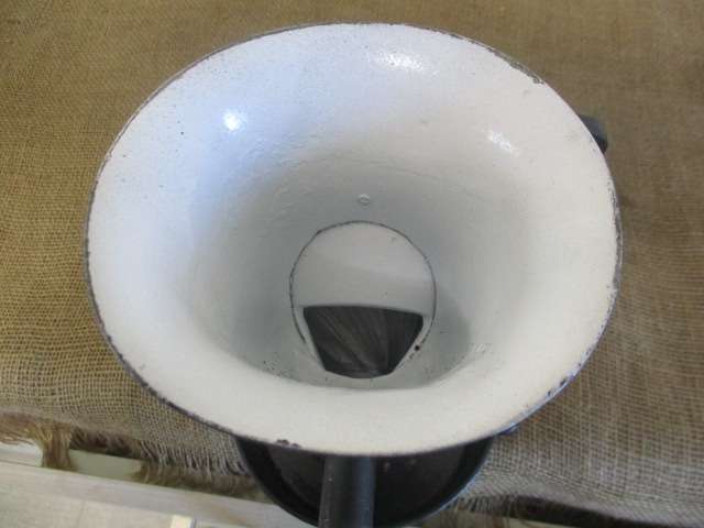 Neat And Complete Vintage Cast Iron No 4 Spong Coffee Grinder With Original Container        London