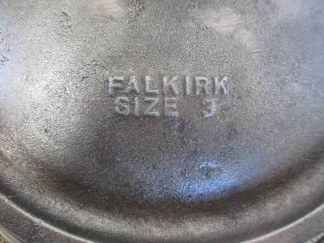 Great For That Potbrood.....This Vintage Falkirk No 3 Cast Iron Flat Bottom Pot