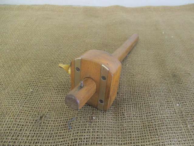 Nice Vintage 9 1/2 inch Marples Carpenter's Marking Gauge    Sheffield, England