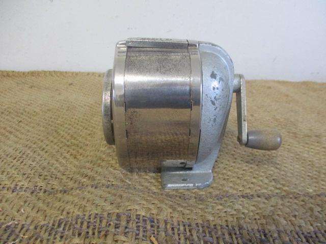 Beautiful Vintage Boston Model KS Pencil Sharpener    Made In England By Joseph Gillott & Sons Ltd