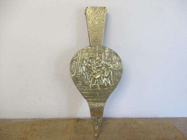 Get The Fire Quickly Going With This Lovely Gigantic Vintage Bellow