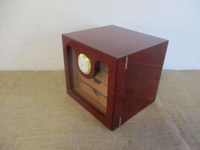 Beautiful Sikarlan Cigar Humidor Case Only.