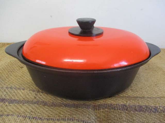 Neat Large No 16 Cookwell Oval Cast Iron Casserole