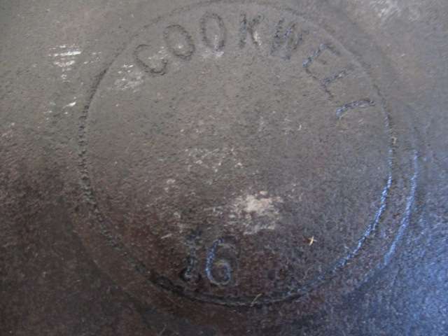Neat Large No 16 Cookwell Oval Cast Iron Casserole