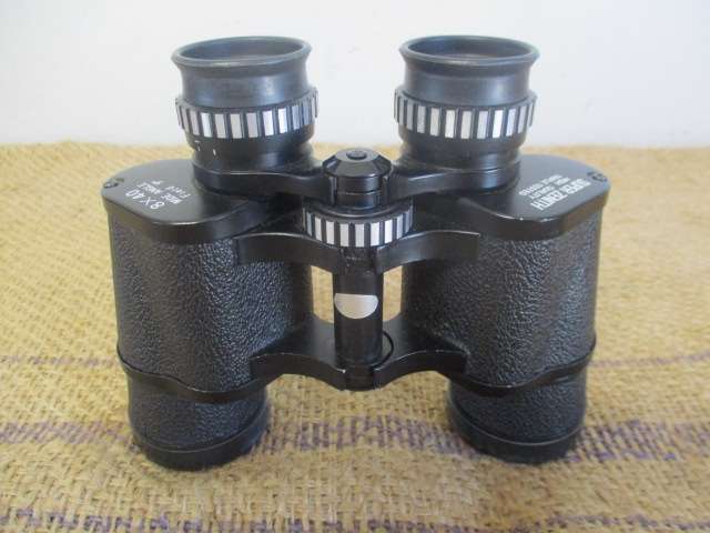 Beautiful Vintage Super Zenith 8 X 40 Field 9' Binocular With Lens Covers