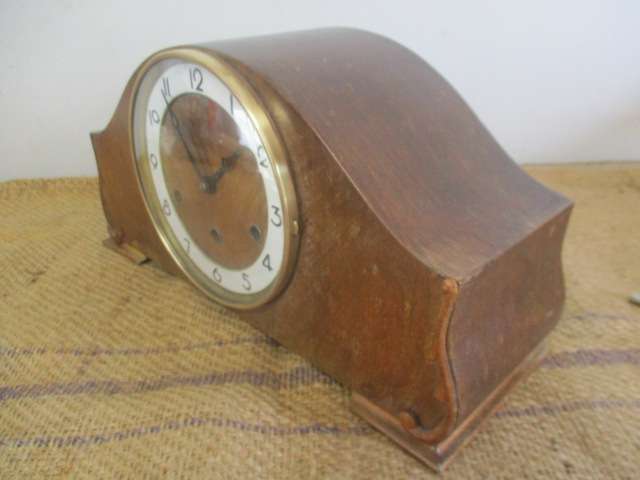 Rare Vintage Essa Mantle Clock With Original Winding Up Key           Made In Germany