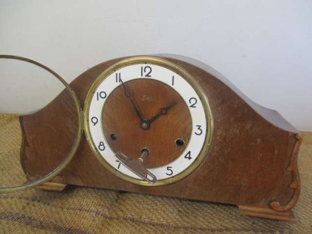 Rare Vintage Essa Mantle Clock With Original Winding Up Key           Made In Germany