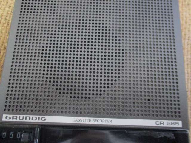 Neat Vintage Grundig CR 585 Casette Recorder