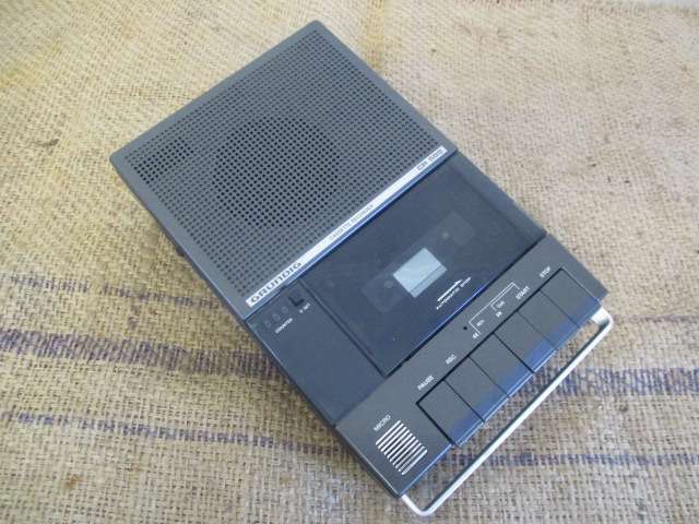 Neat Vintage Grundig CR 585 Casette Recorder
