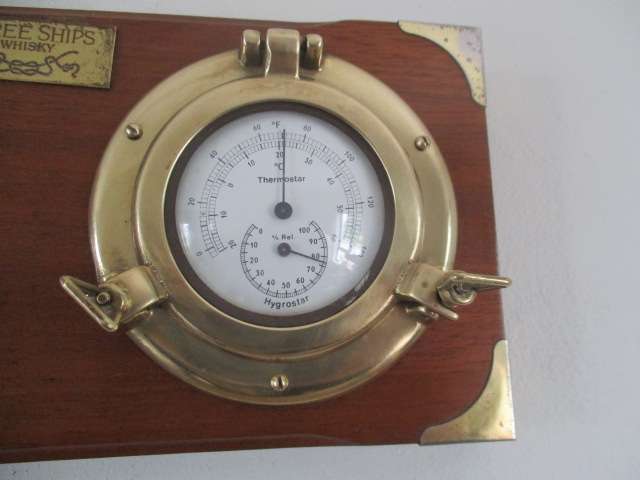Lovely Vintage Barostar Brass Mini Porthole Weather Station On Wall Mount Wooden Base