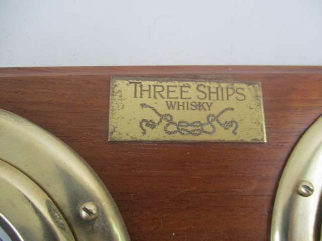 Lovely Vintage Barostar Brass Mini Porthole Weather Station On Wall Mount Wooden Base