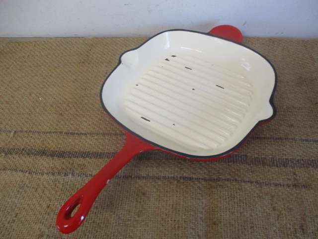 Nice Sizable Panache Enameled Cast Iron Steak Pan