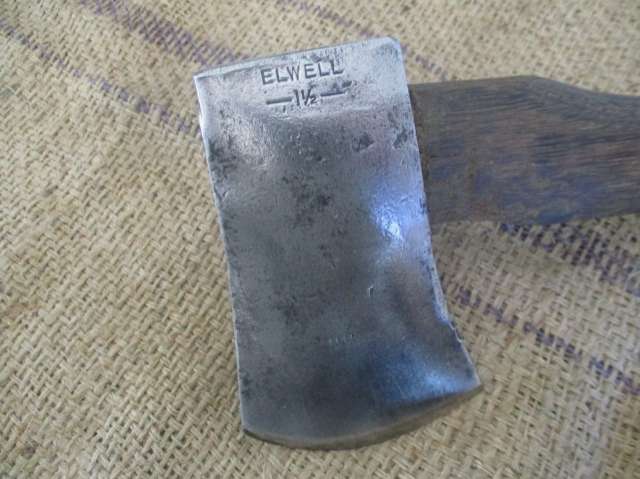 Beautiful Sought After Vintage 1 1/2lb Elwell Hand Axe