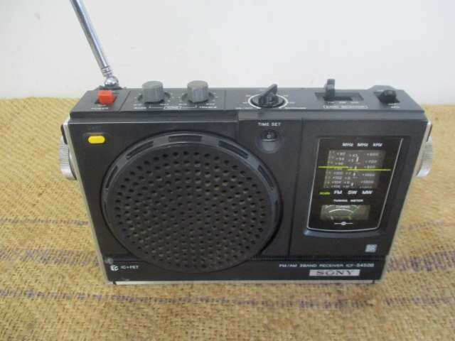 An Awesome Vintage Sony ICF - 5450B FM/AM 3 Band Portable Radio         Approx 1980's