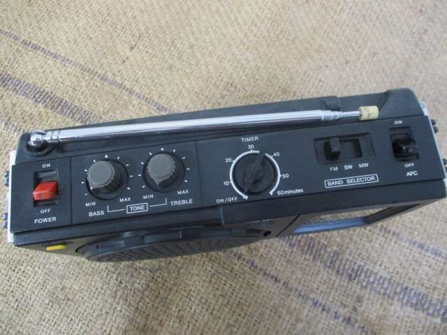 An Awesome Vintage Sony ICF - 5450B FM/AM 3 Band Portable Radio         Approx 1980's