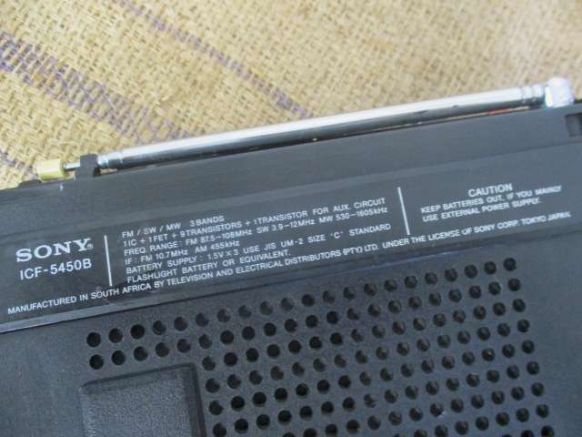 An Awesome Vintage Sony ICF - 5450B FM/AM 3 Band Portable Radio         Approx 1980's