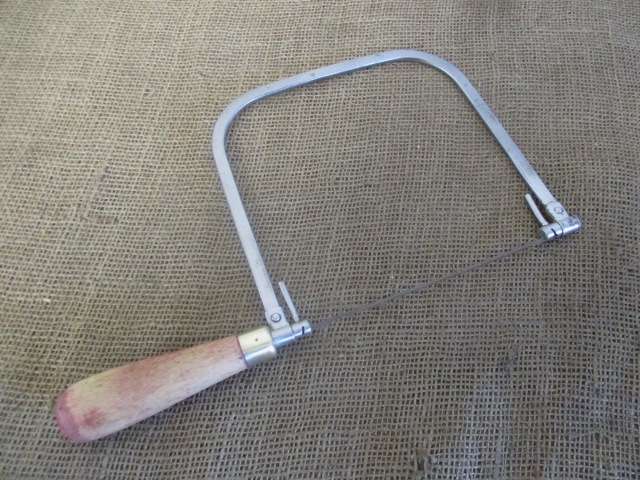 Nice Vintage 7 inch Millers Falls No 47 Carpenter's Deep Fret Coping Saw With Blade            USA.