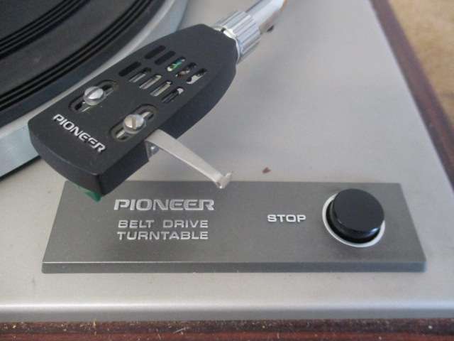 Beautiful Vintage Pioneer Prelude - 4000A/M PL Belt Drive Stereo Turntable