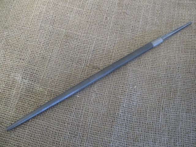 Nice Nicholson Round Steel File And Speedicut England Flat Steel File