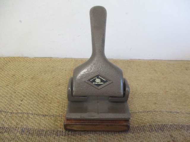 Nice Vintage Heavy Duty No 180 Chevron Two Hole Cast Iron Paper Punch
