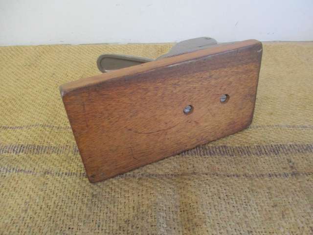 Nice Vintage Heavy Duty No 180 Chevron Two Hole Cast Iron Paper Punch