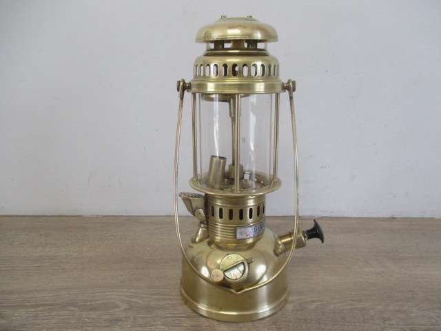Masterpiece ....This Very Rare Vintage Geniol Germany Reg. Automatic 150 CP Kerosene Lamp