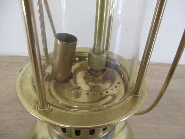 Masterpiece ....This Very Rare Vintage Geniol Germany Reg. Automatic 150 CP Kerosene Lamp