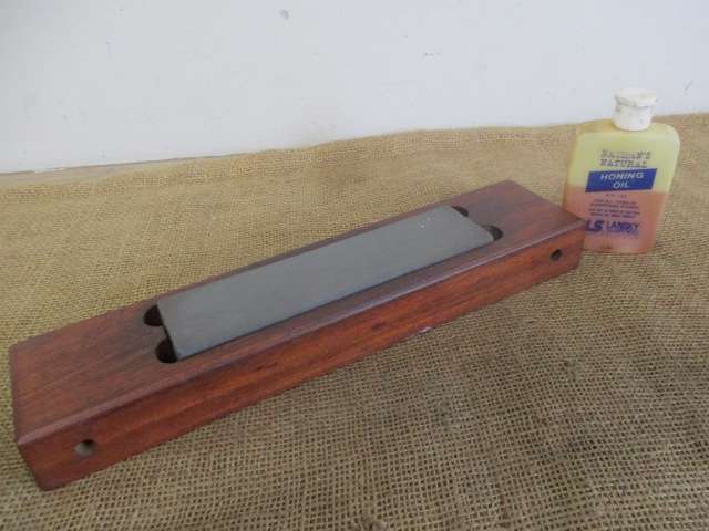 Double Sided Sharpening Stone In Beautiful Wooden Holder With Half Bottle Full Honing Oil